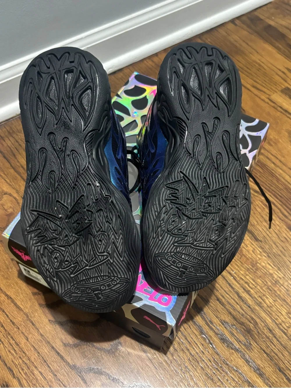 PUMA LaMelo Ball MB.O Basketball Shoes REFLECTIONS JR Boy's Size 5